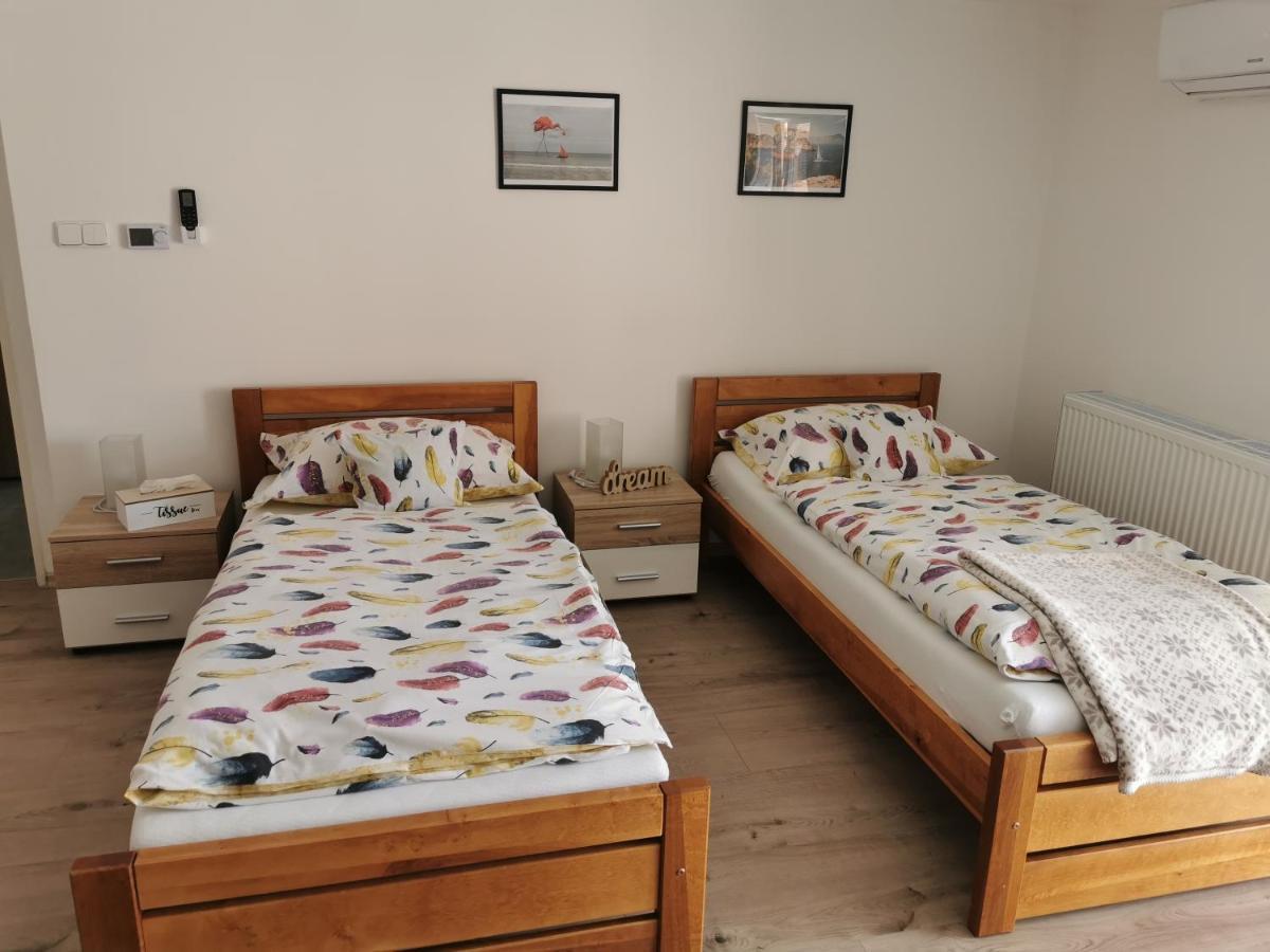 Apartmany Svitkov 79 Pardubice Exterior photo
